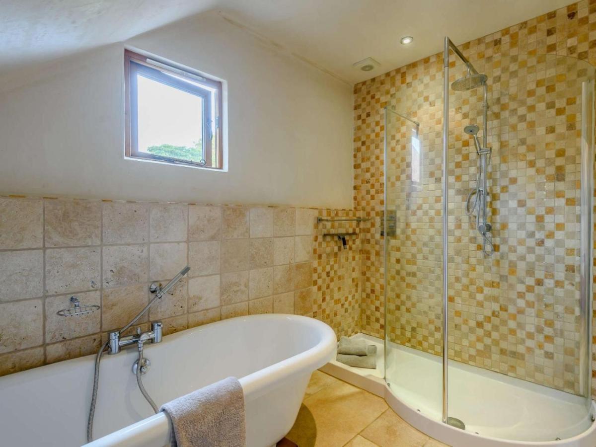 16Th Century Cartlodge With Private Hot Tub Дисс Экстерьер фото